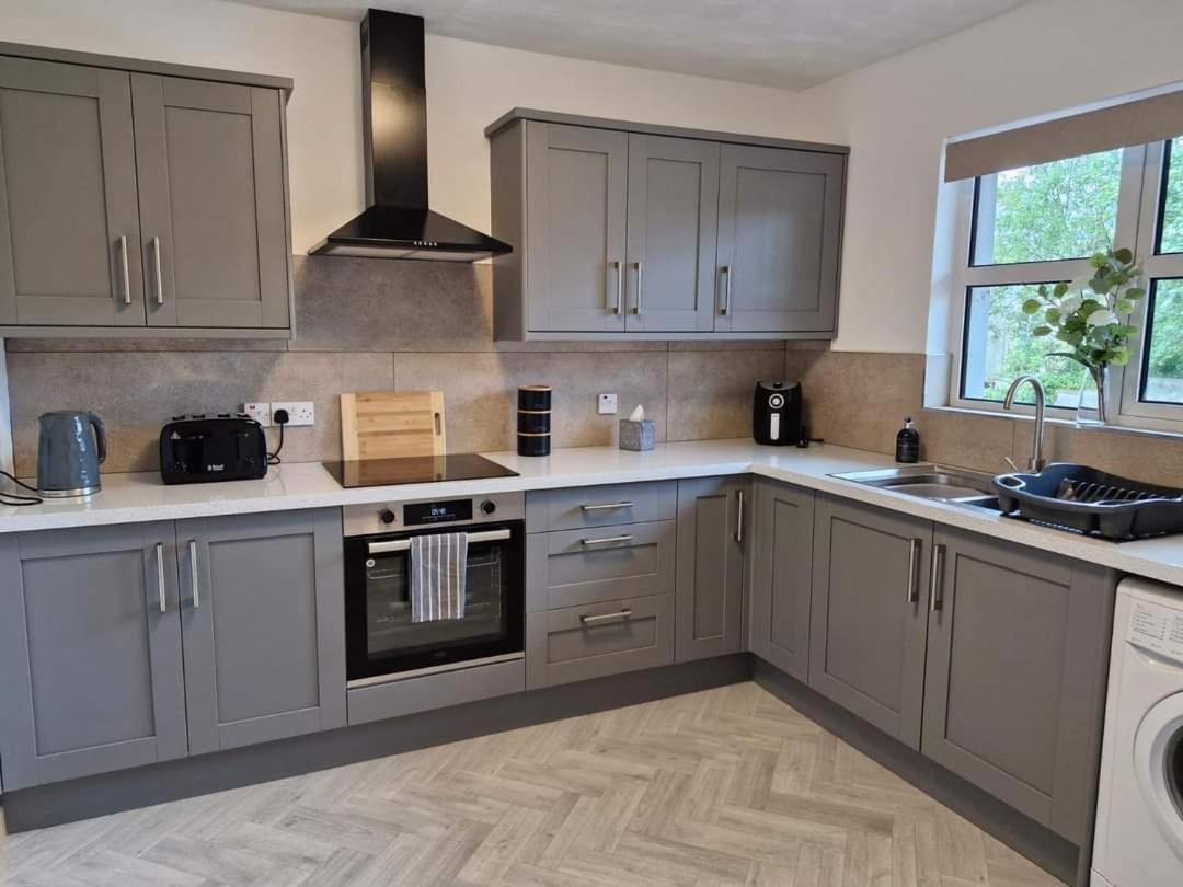 Cosy At The Castle Apartment Carrickfergus Exterior photo
